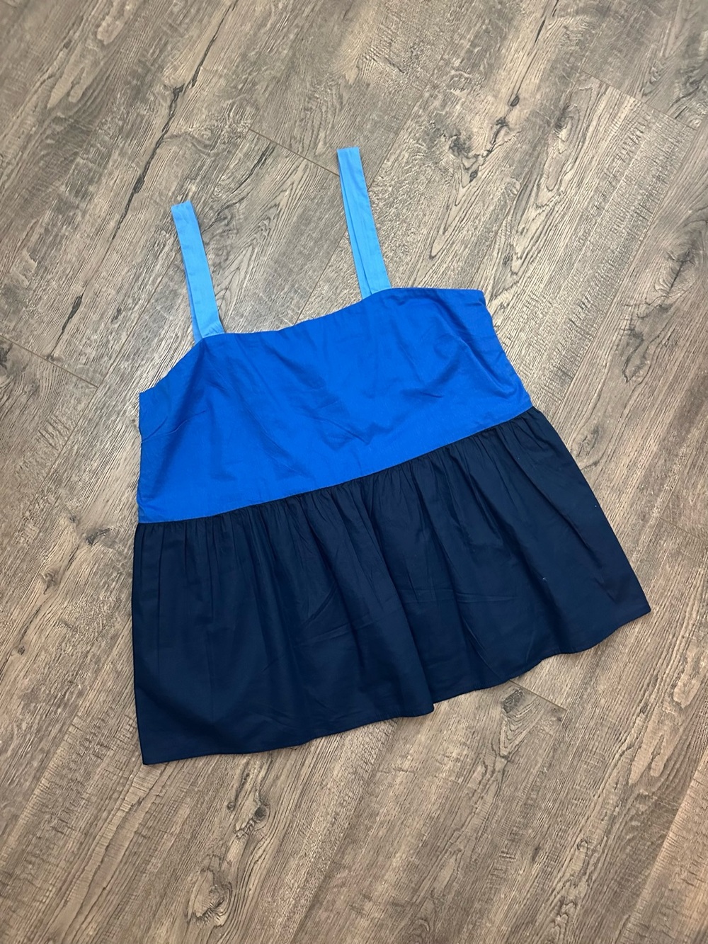 LOFT Women’s Colorblock Wide Strap Side Zipper Tank Top. Size 6